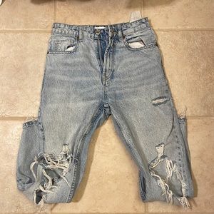 Ripped Zara mom jean